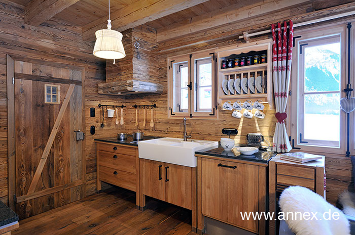 annex Holzküche im Landhausstil iÖsterreich