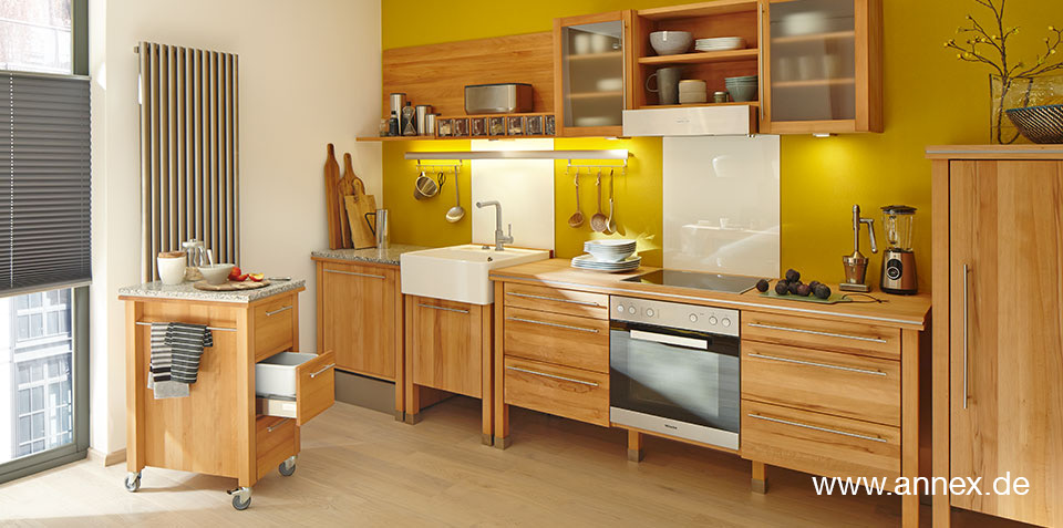 annex Holzküche im Landhausstil